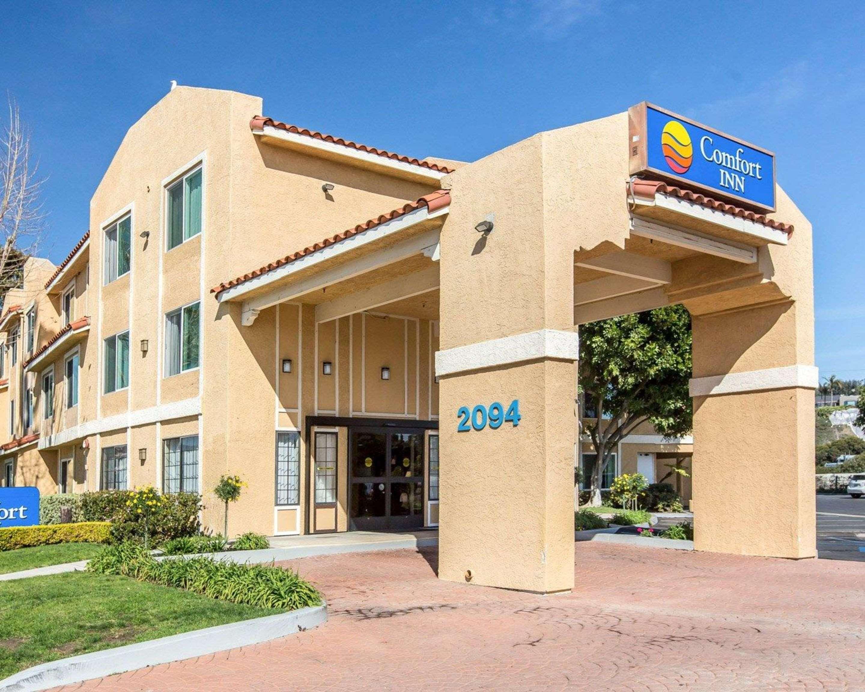 Comfort Inn & Suites Ventura Beach Exterior photo