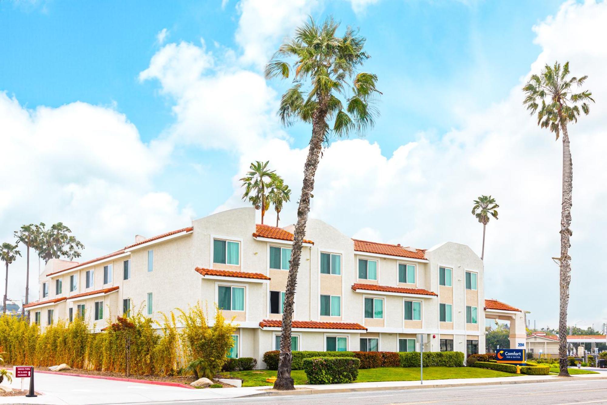 Comfort Inn & Suites Ventura Beach Exterior photo