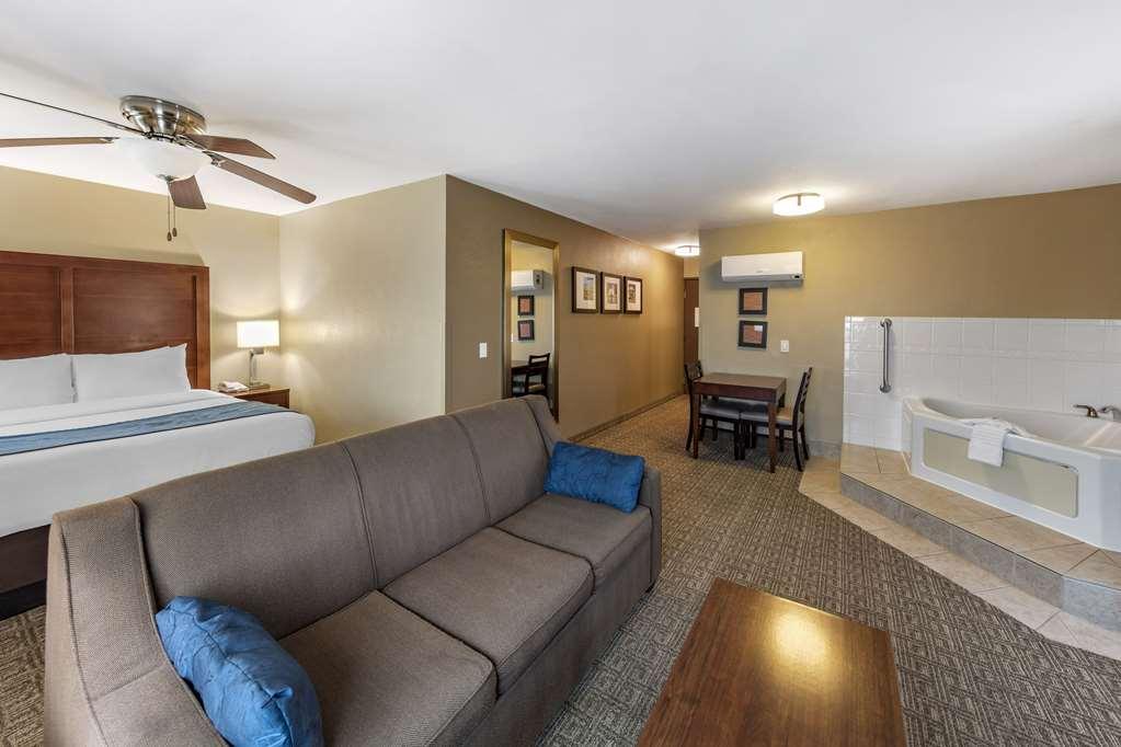 Comfort Inn & Suites Ventura Beach Room photo